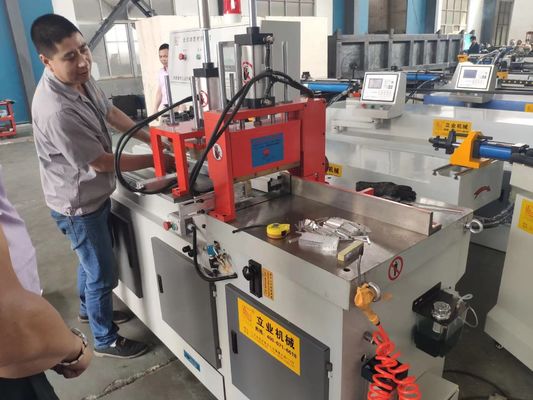 Máquina automática de corte de serras de alumínio CNC para cortar tubos e hastes de perfil de alumínio