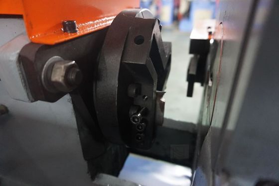 Máquina de chamferagem de barras redondas de cabeça única DJ120