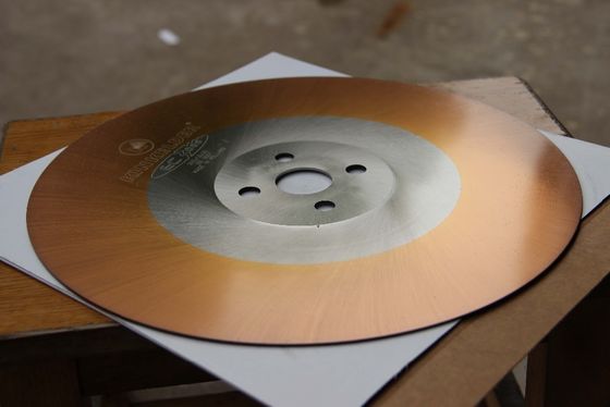 Disco de aço de resistência ao desgaste revestido com Ti 1-4mm HSS Saw Blade