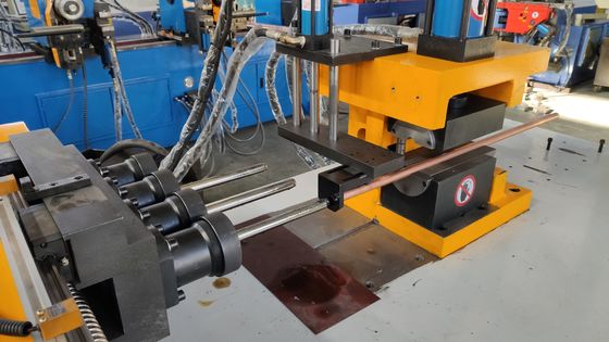 SG40NC Máquina de Formar Fim de Tubo Quatro Estação Operação para 2 polegadas de aço Tubo de encolhimento